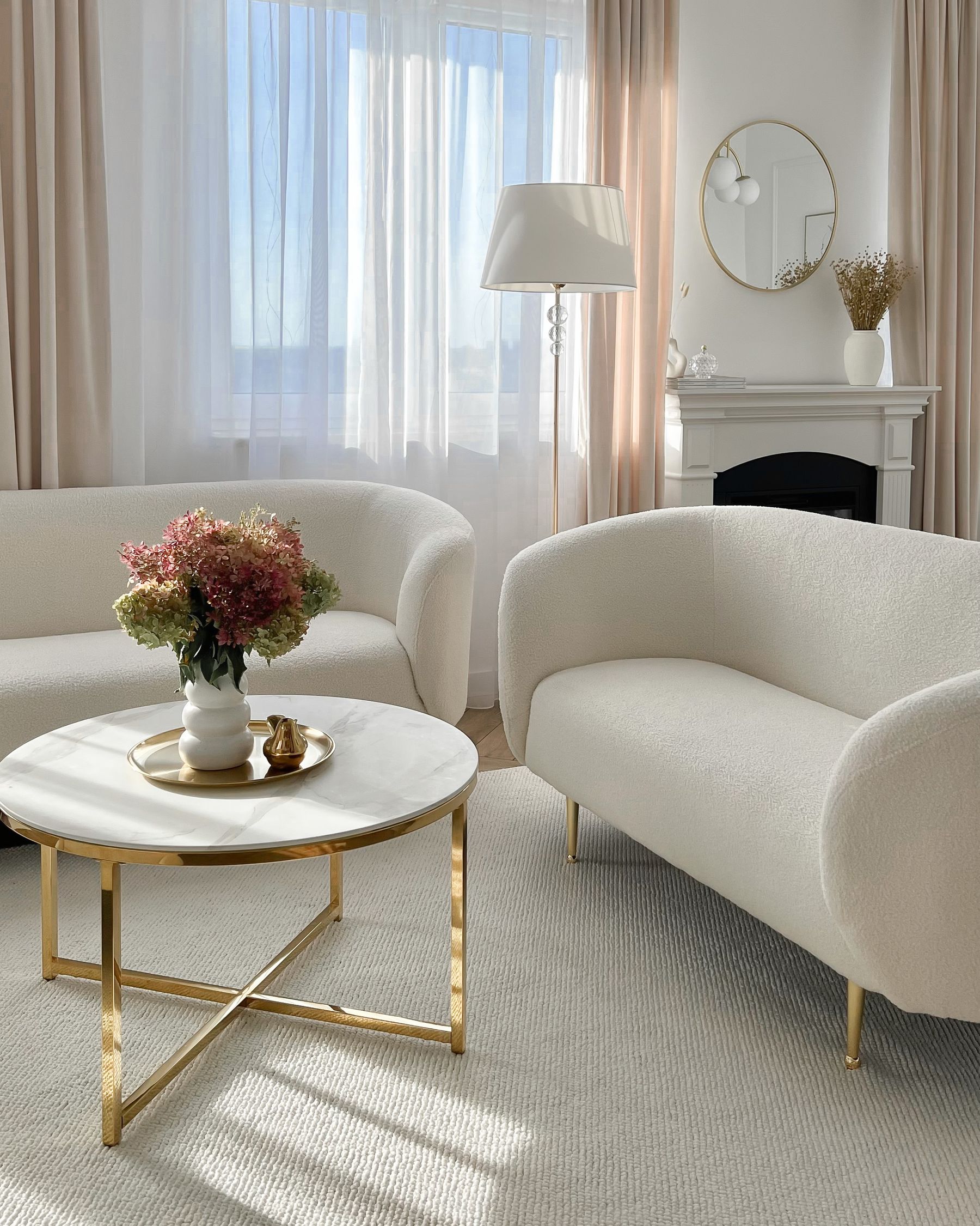 Sofa dla 2 osób NORDEN Boucle Biały