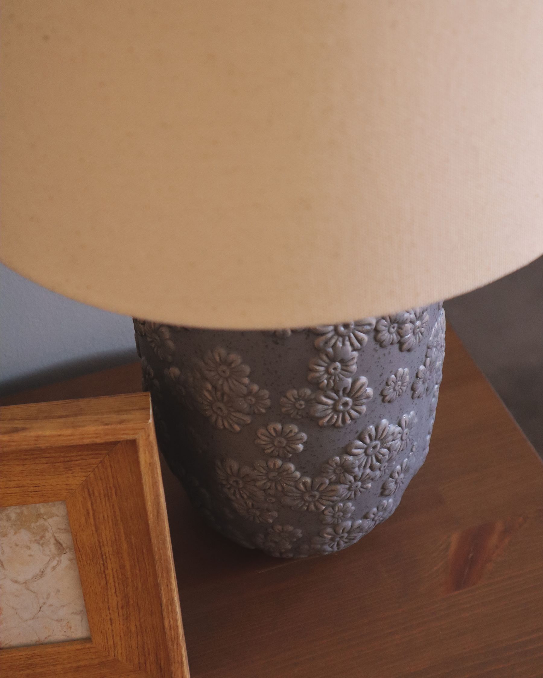 Lampa stołowa „Inora” – Ceramika - Szara