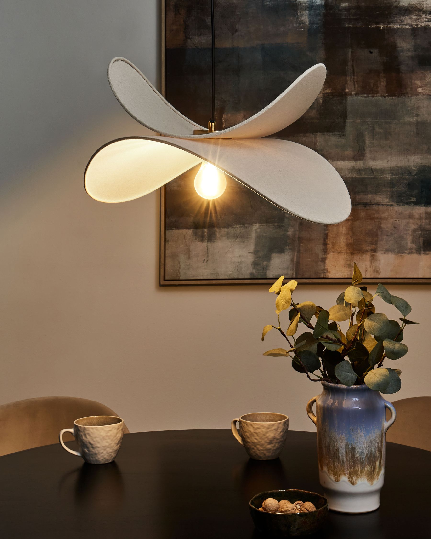 Lampa wisząca „Orla” – len syntetyczny, beżowa